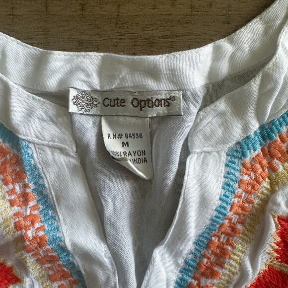 Floral Embroidered Linen Blouse Size Medium NEW - Picture 4 of 4